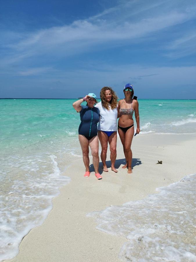 Pensiune Ninos K.guraidhoo *